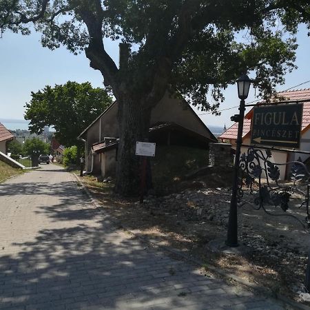 Figula Vendeghaz Hotel Balatonfüred Exterior foto