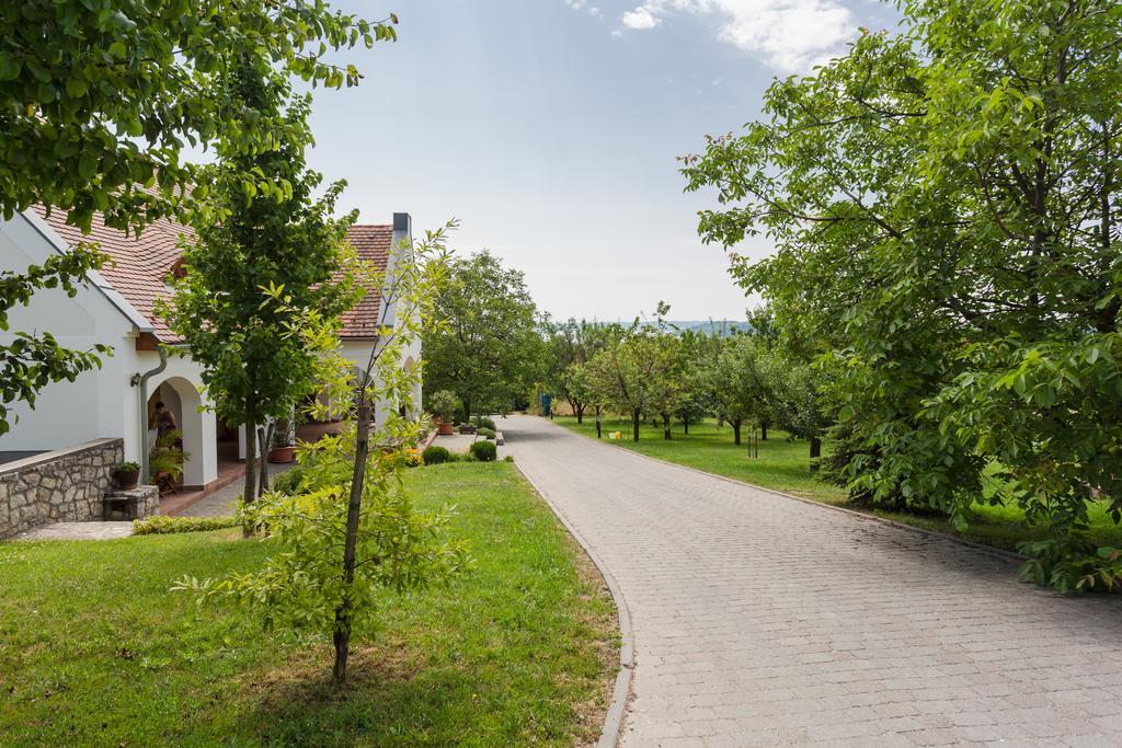 Figula Vendeghaz Hotel Balatonfüred Exterior foto